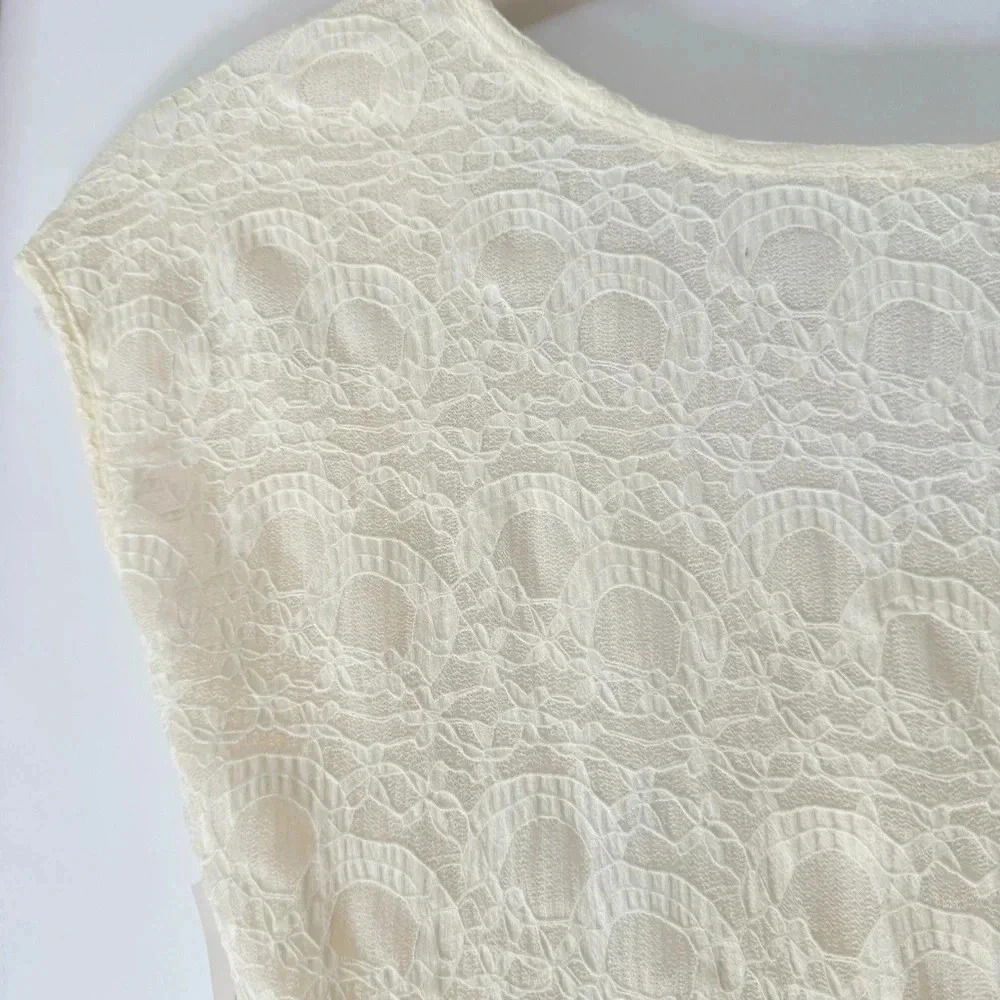 NWT Find Me Now Second Skin Moonlight Mesh Lace Backless Tee Crop Cream - Picture 10 of 14